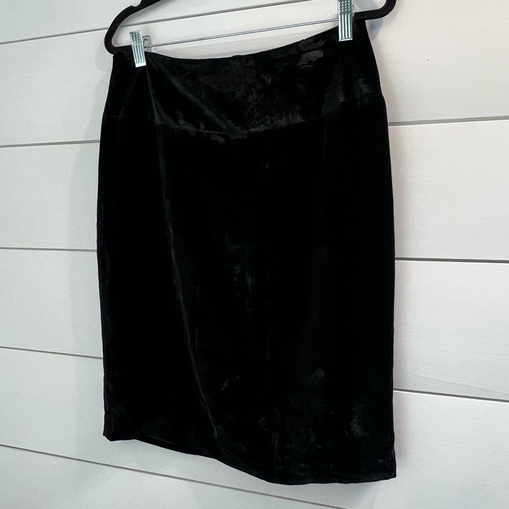 INC International Concepts Black crushed Velvet feel Skirt